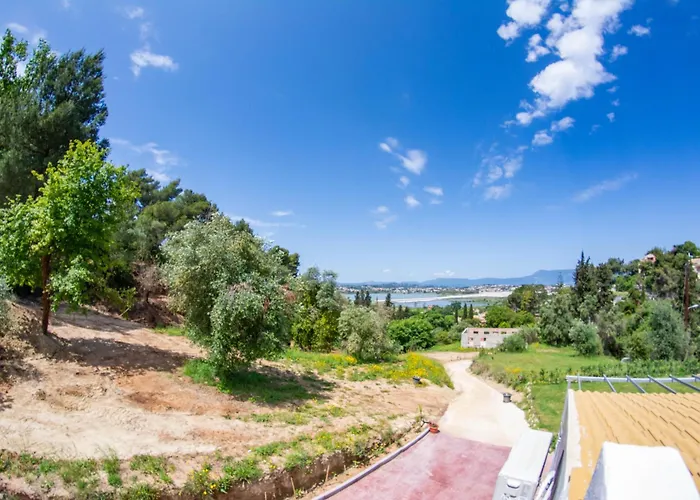 Gems * Corfu (city)